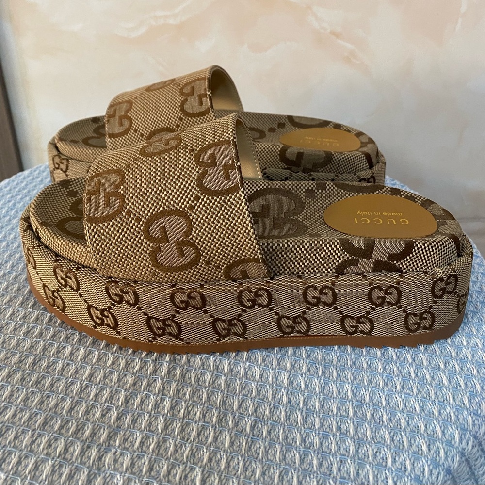 Gucci Women's Tan Slide Sandals